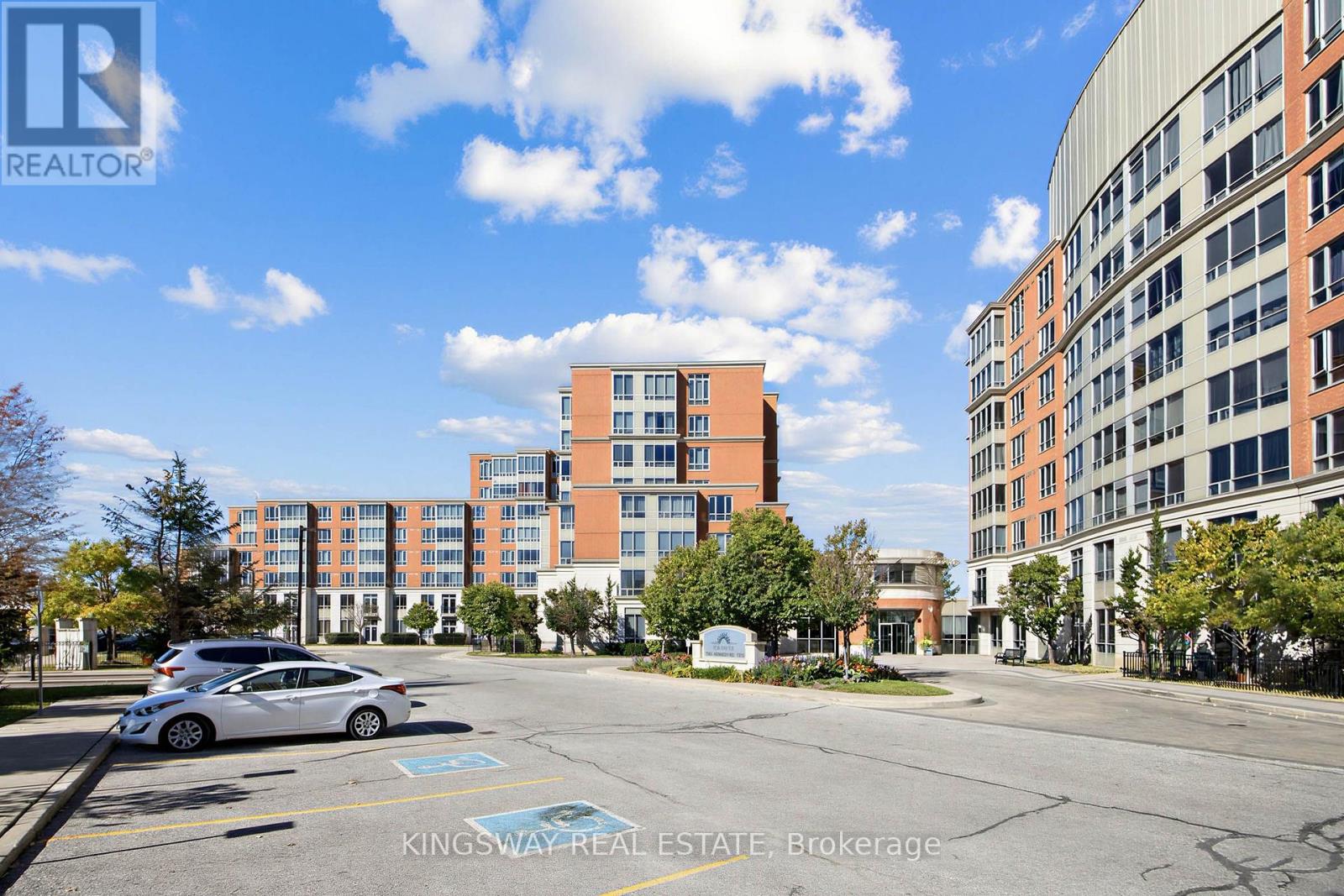 117- 7373 Kennedy Road, Markham, ON photo 1