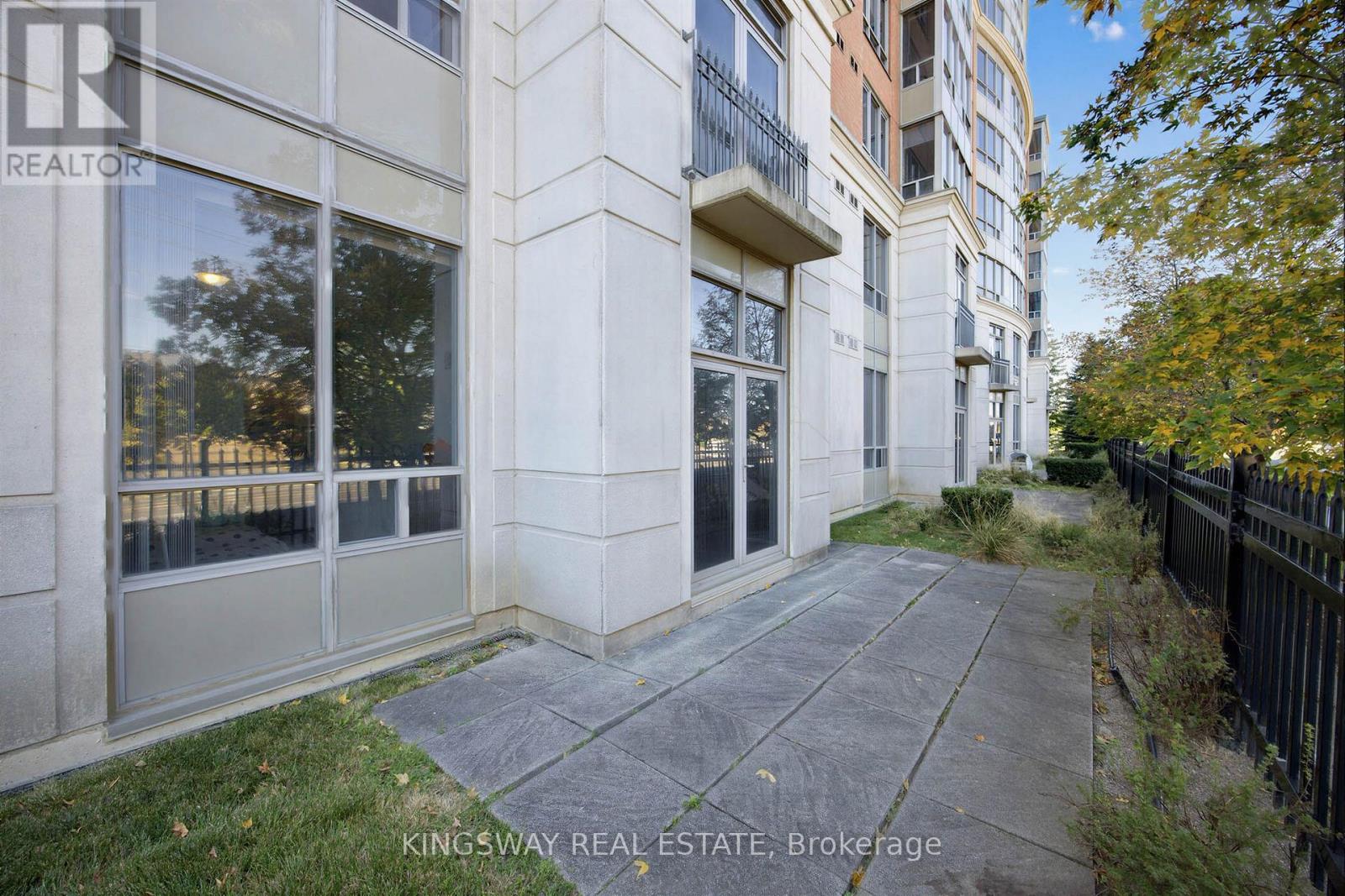 #117 7373 KENNEDY ROAD - 28