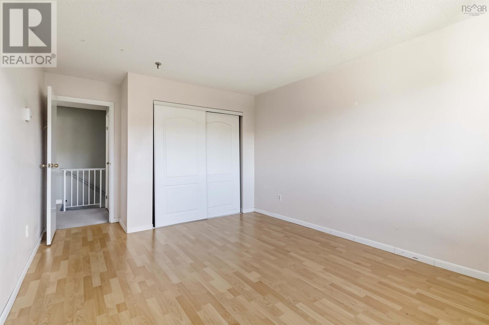 #303 15 Knightsridge Drive - 27