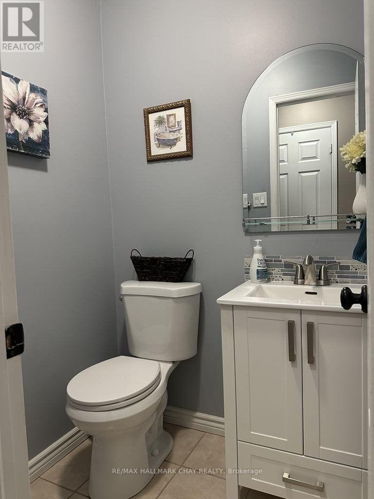 61 Carruthers Crescent, Barrie, ON photo 21