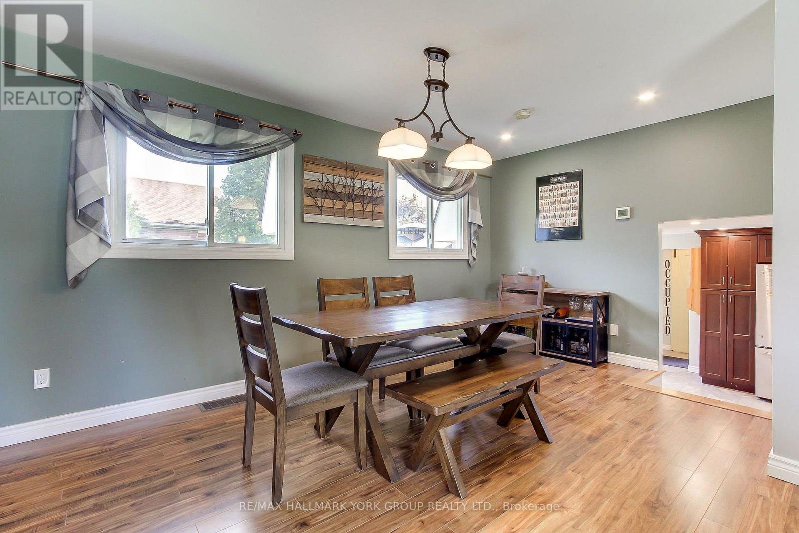 137 CHURCHILL ROAD S - Image 17