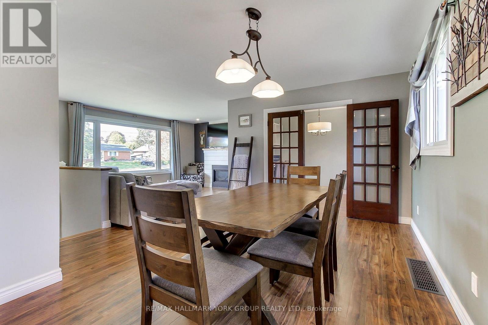 137 CHURCHILL ROAD S - Image 18