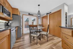 89 Goldthorpe Crescent, Winnipeg, MB R2N3E5 Photo 12