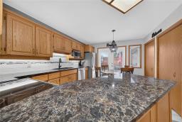 89 Goldthorpe Crescent, Winnipeg, MB R2N3E5 Photo 14