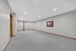 89 Goldthorpe Crescent, Winnipeg, MB R2N3E5 Photo 30