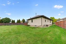 89 Goldthorpe Crescent, Winnipeg, MB R2N3E5 Photo 40