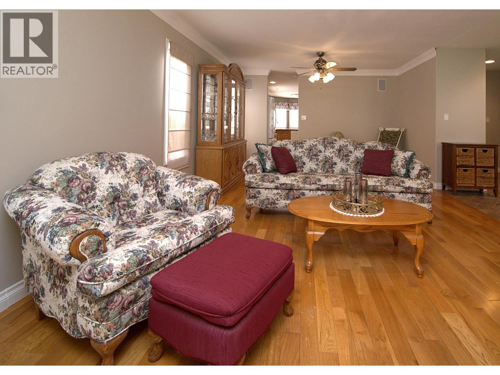 599 PEARKES DRIVE - Image 7