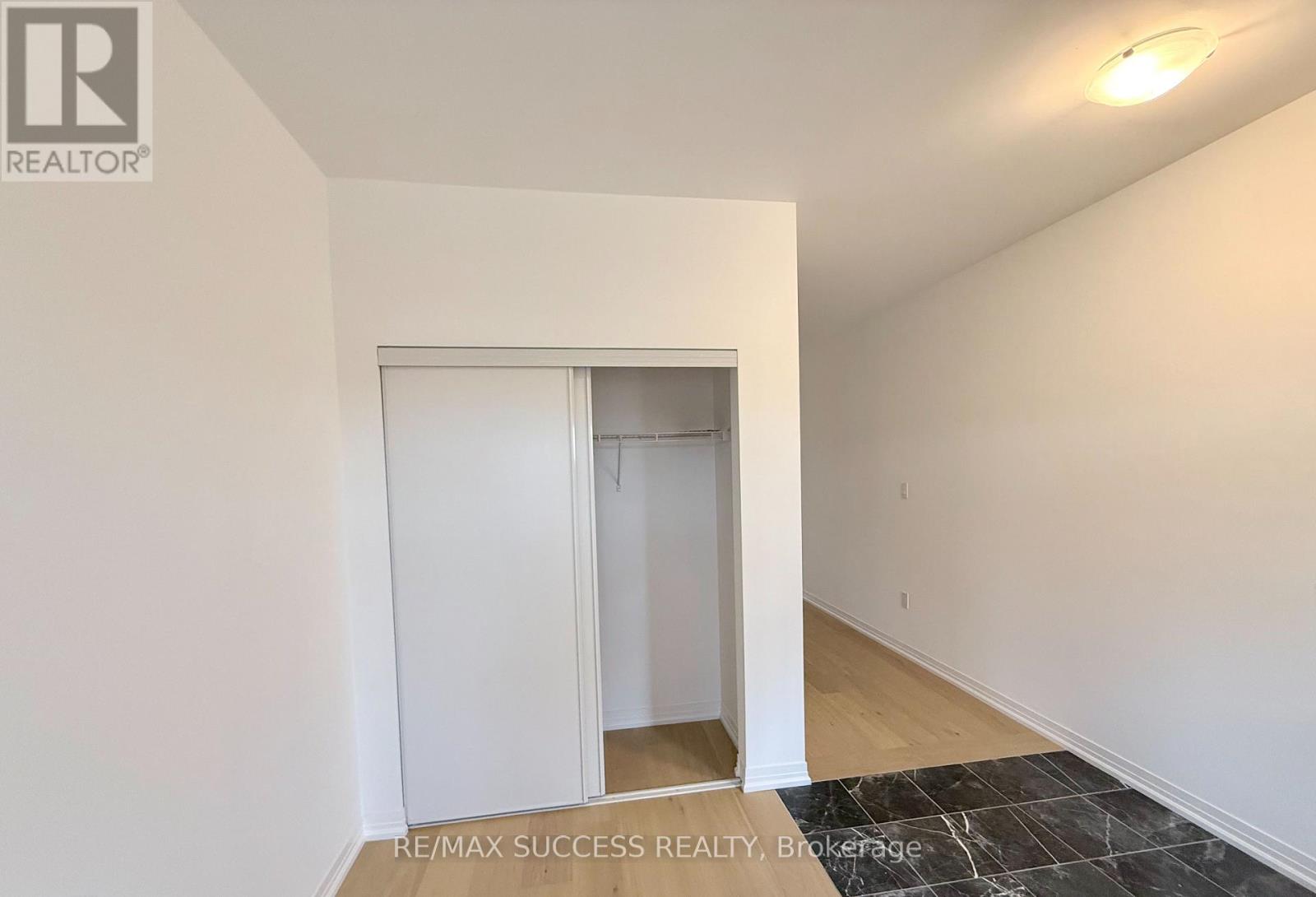 93 Flan Boulevard — photo 27
