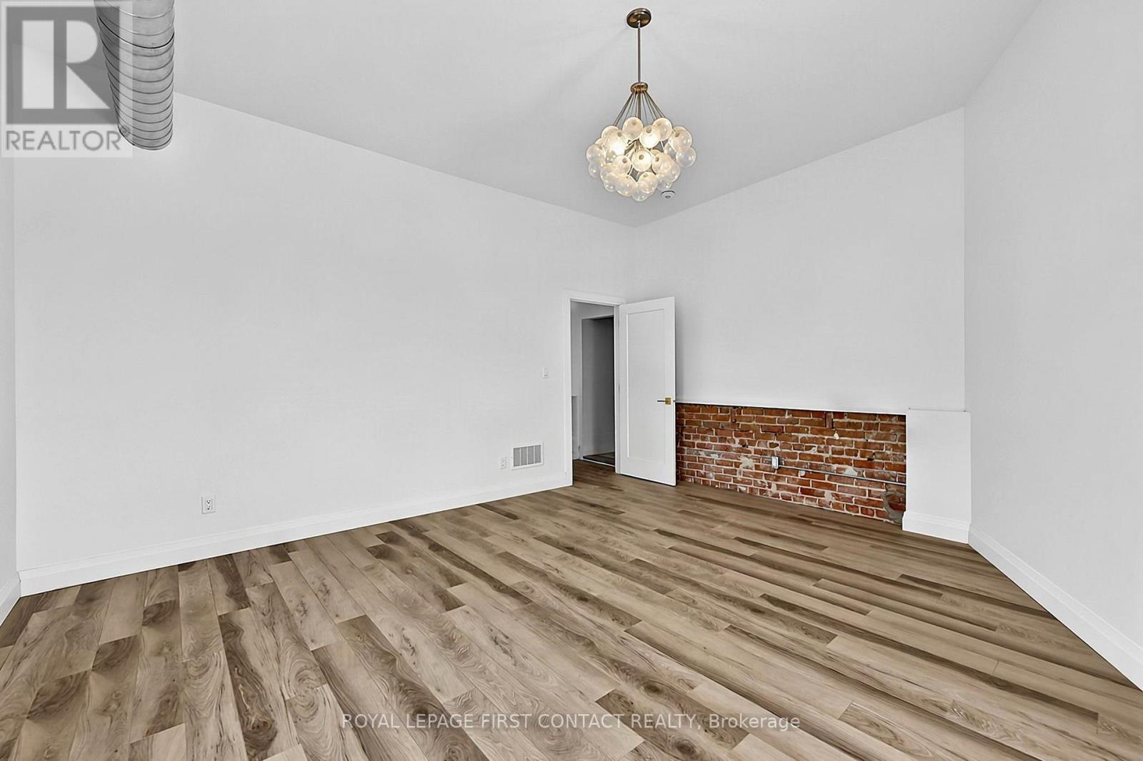 87 Main Street — photo 25