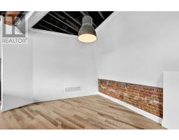 Penthouse - 87 Main Street, Penetanguishene, ON L9M1S8 Photo 11