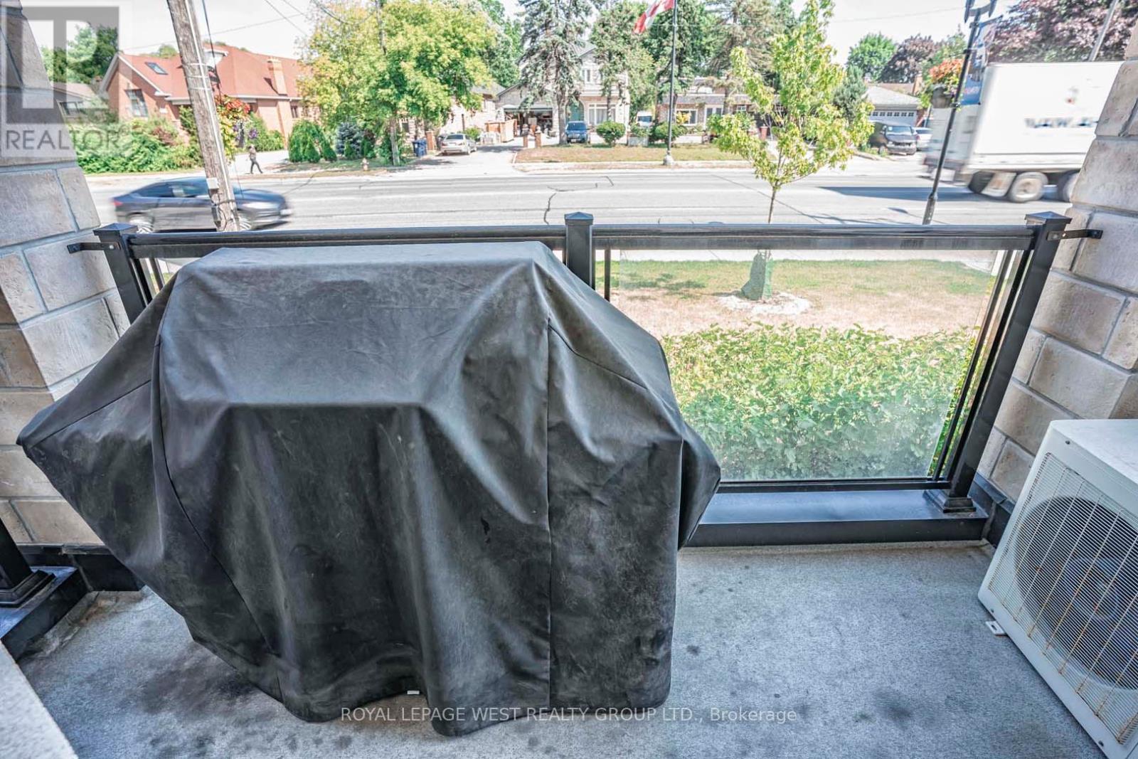 2355 Sheppard Avenue West — photo 14