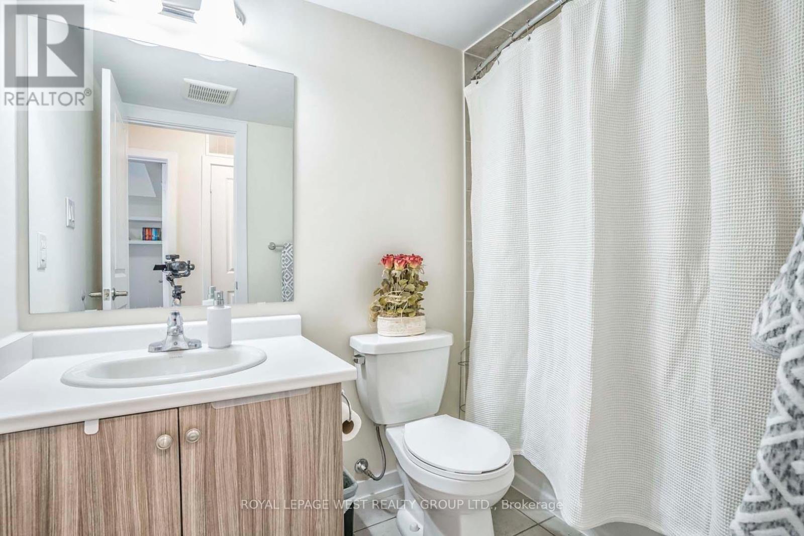 238 - 2355 SHEPPARD AVENUE W, Toronto (Humberlea-Pelmo Park) — photo 9