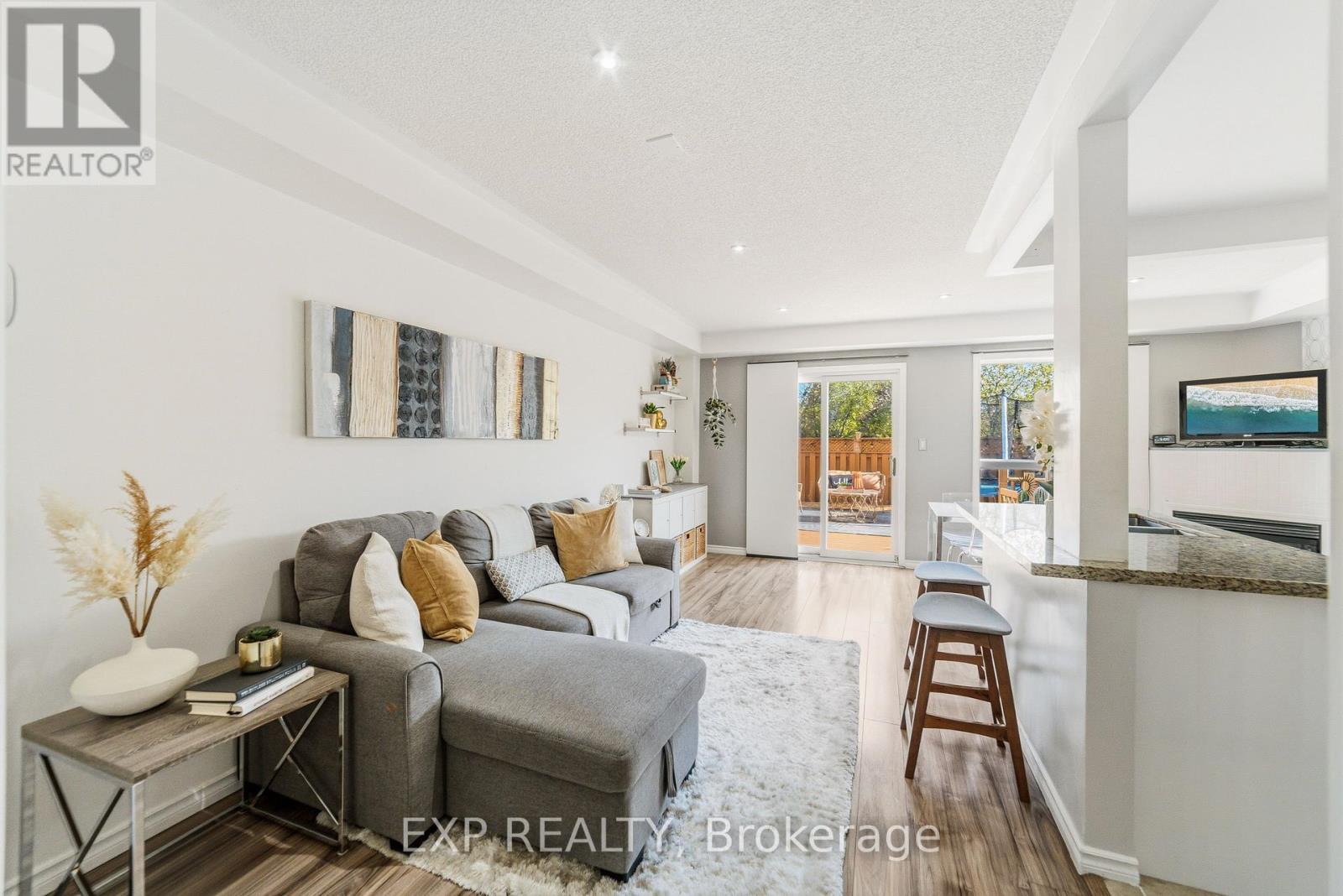 4368 Fairview Street, Burlington, ON photo 5