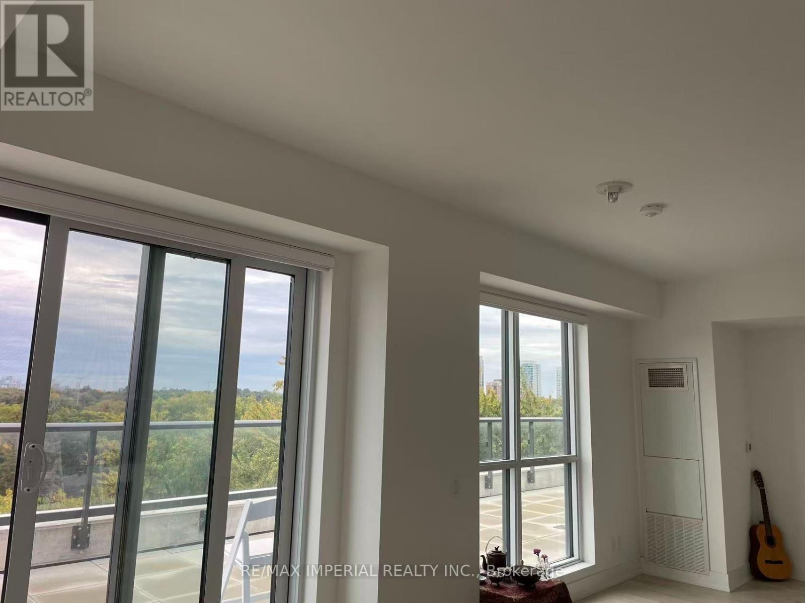 181 Sheppard Avenue East — photo 19