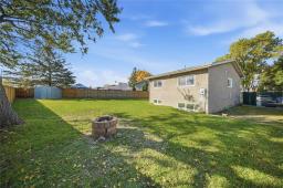 87 Petriw Bay, Winnipeg, MB R2R1K2 Photo 23