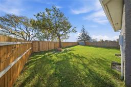 87 Petriw Bay, Winnipeg, MB R2R1K2 Photo 24