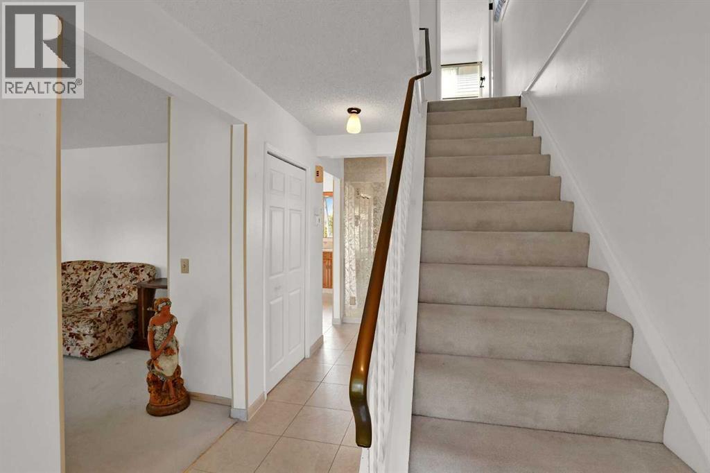 161 Braniff Crescent SW - 14