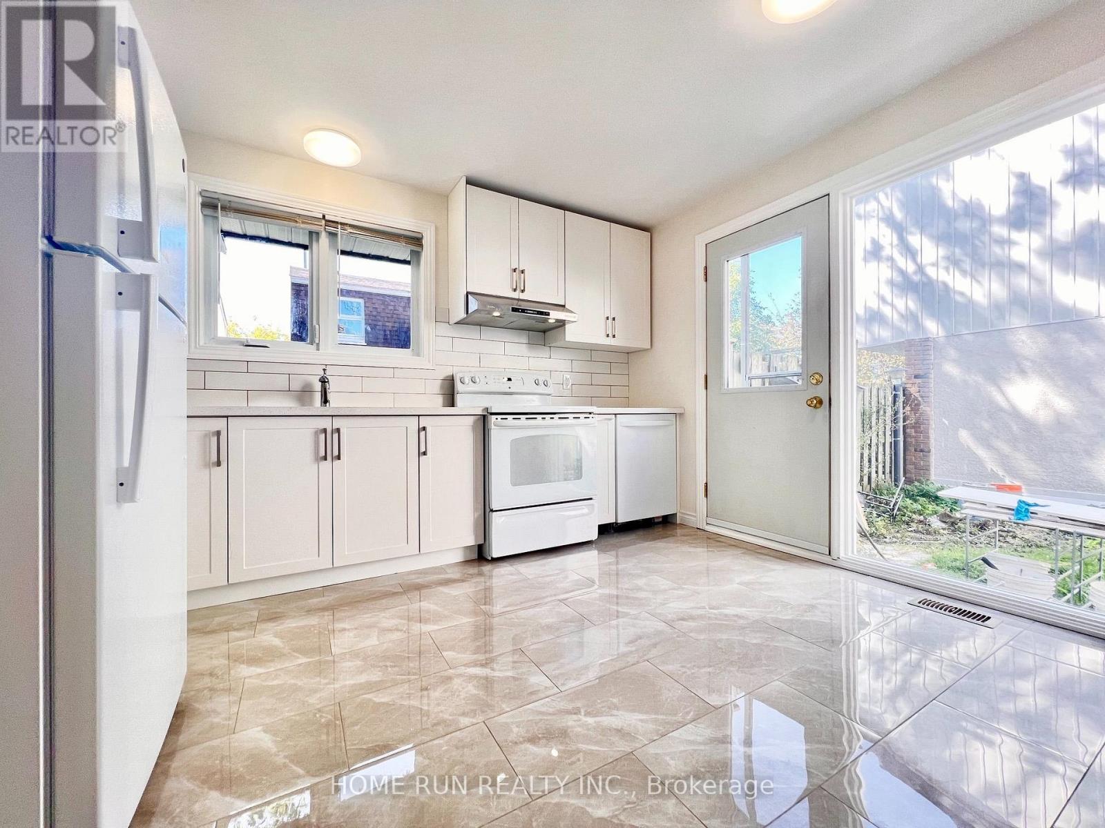 #54 3240 SOUTHGATE ROAD W - 10