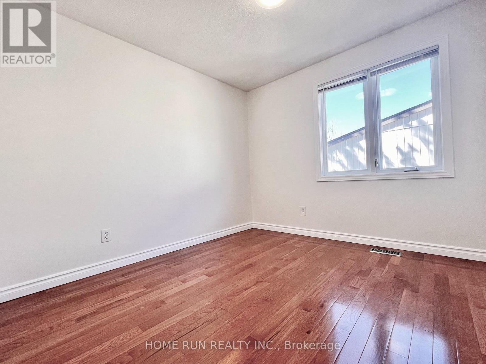 3240 Southgate Road West — photo 16