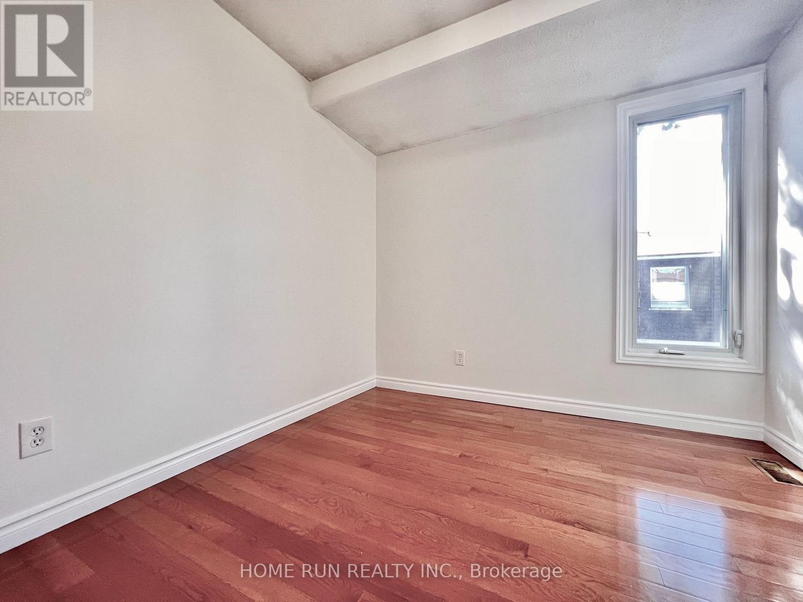 3240 Southgate Road West — photo 17