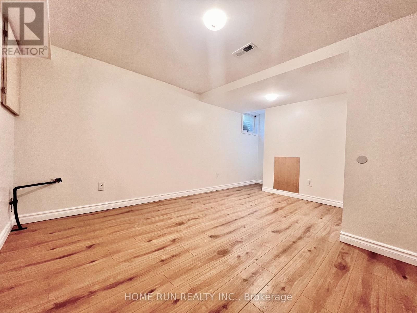 3240 Southgate Road West — photo 22
