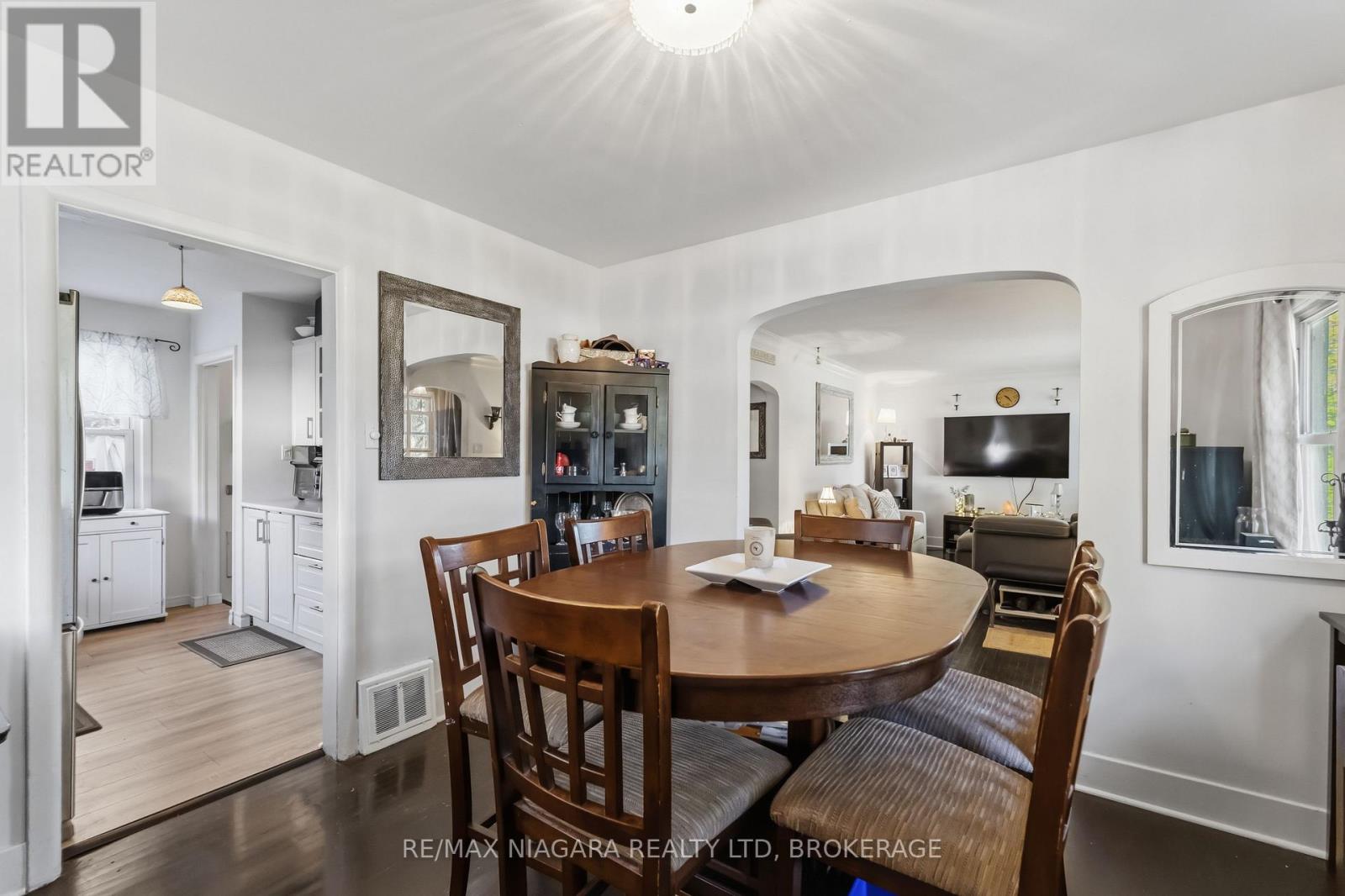 4 WALKER AVENUE, St. Catharines (Vine/Linwell) — photo 10