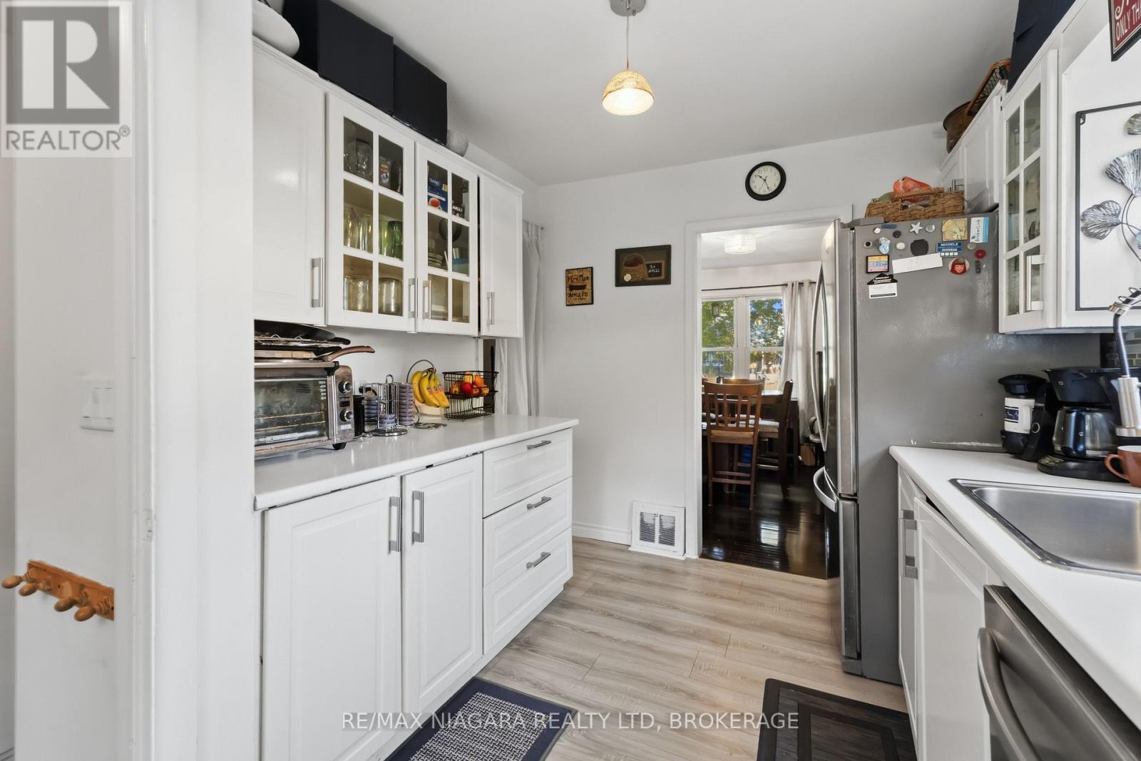 4 WALKER AVENUE, St. Catharines (Vine/Linwell) — photo 12