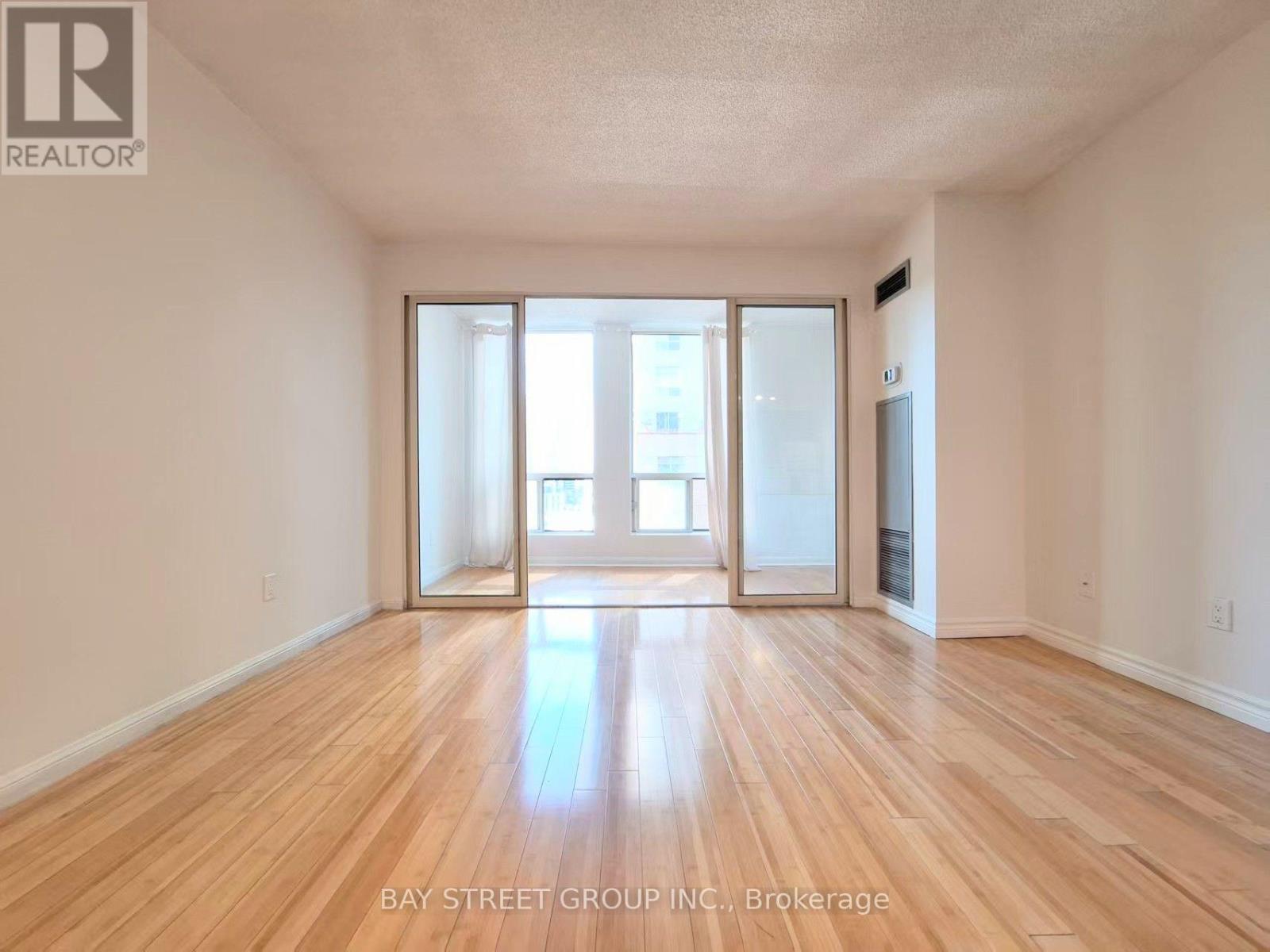 25 GRENVILLE STREET, Toronto (Bay Street Corridor) — photo 10