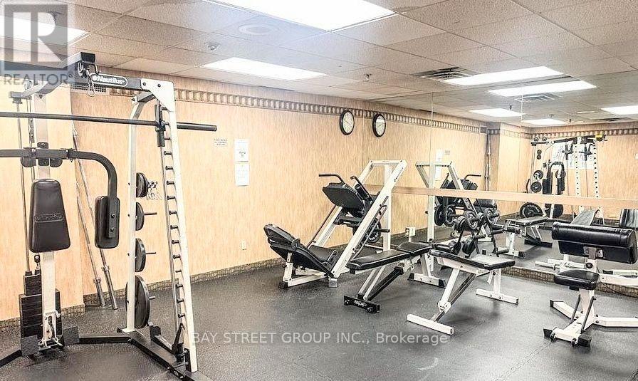 25 Grenville Street — photo 17