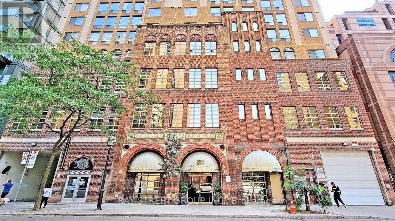 25 GRENVILLE STREET, Toronto (Bay Street Corridor) — photo 2