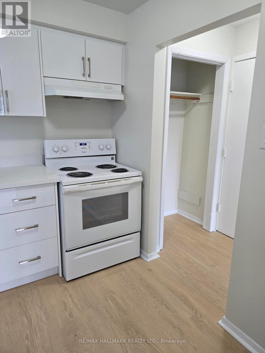 1 - 914 SHEPPARD AVENUE W, Toronto (Bathurst Manor) — photo 10