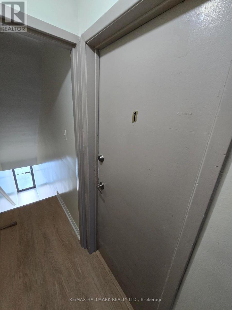 1 - 914 SHEPPARD AVENUE W, Toronto (Bathurst Manor) — photo 5