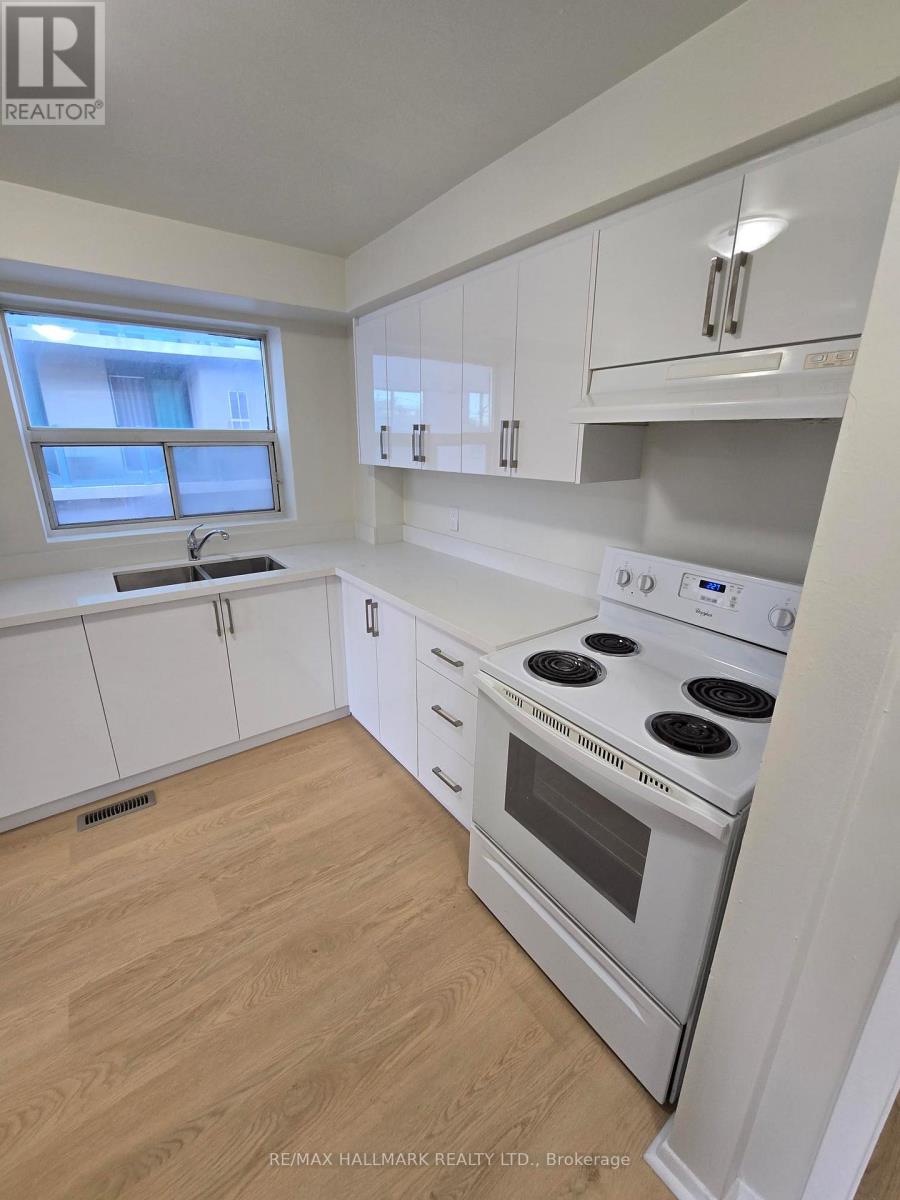 1 - 914 SHEPPARD AVENUE W, Toronto (Bathurst Manor) — photo 6