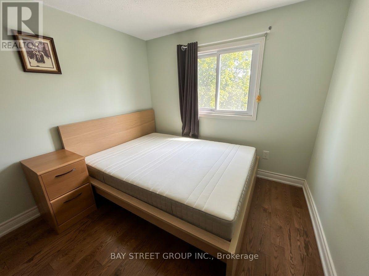 37 GARNISH GREEN GROVE, Markham (Markham Village) — photo 6