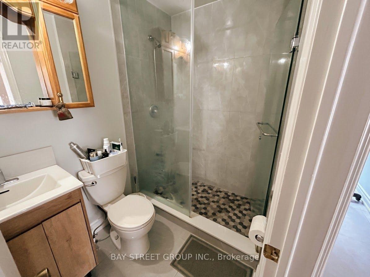37 GARNISH GREEN GROVE, Markham (Markham Village) — photo 8