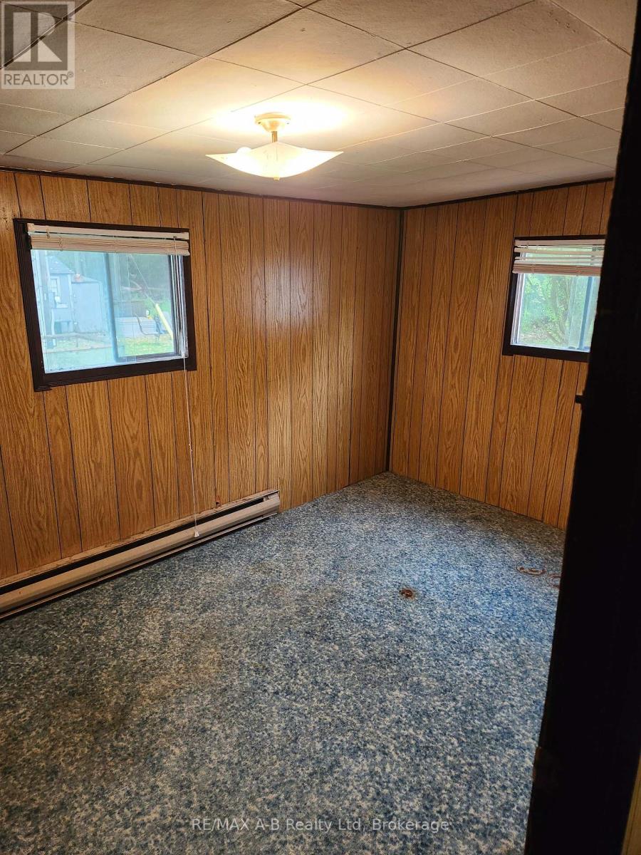 132 Ash Street — photo 14