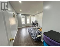 22 Hobart Gardens, Brampton, ON L6Z0J1 Photo 14