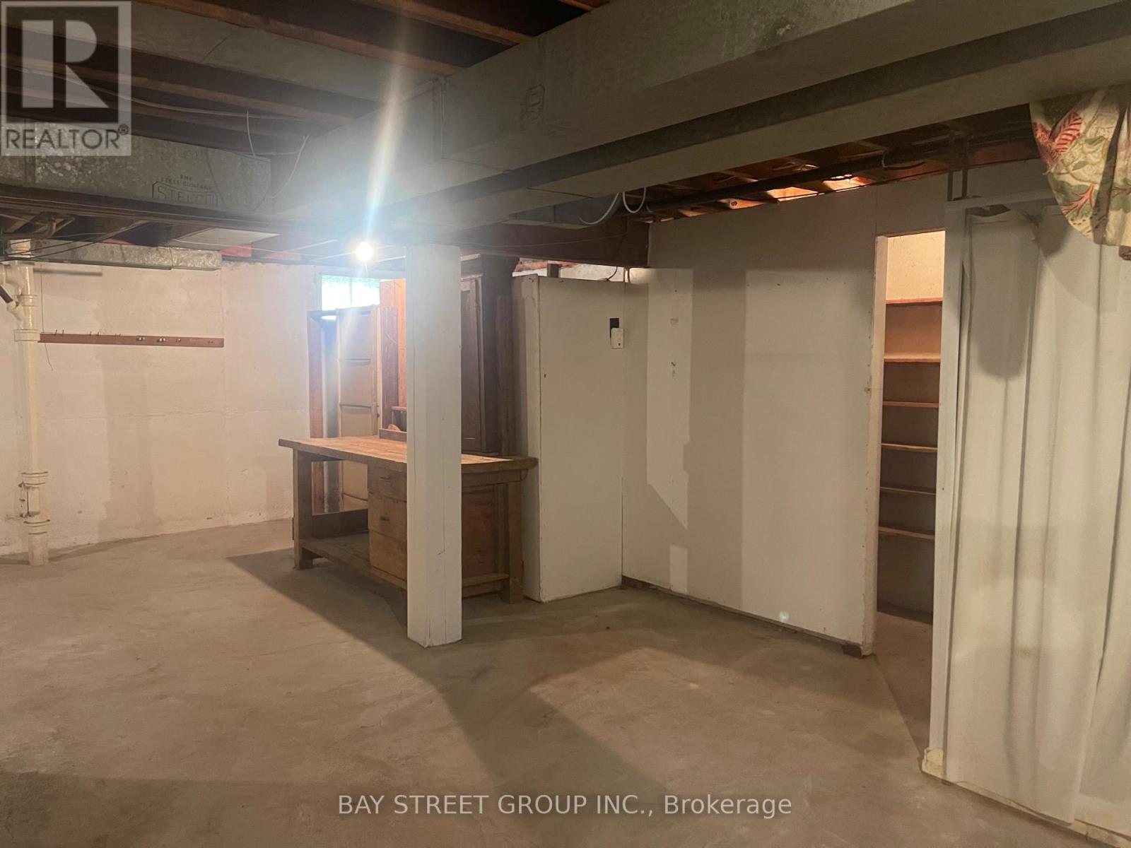 5137 Ontario Avenue — photo 20