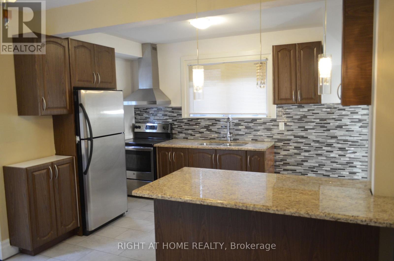 188 Adelaide Avenue East, Oshawa, ON photo 8