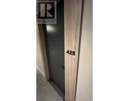 425 - 1612 Charles Street, Whitby, ON L1N1B9 Photo 6