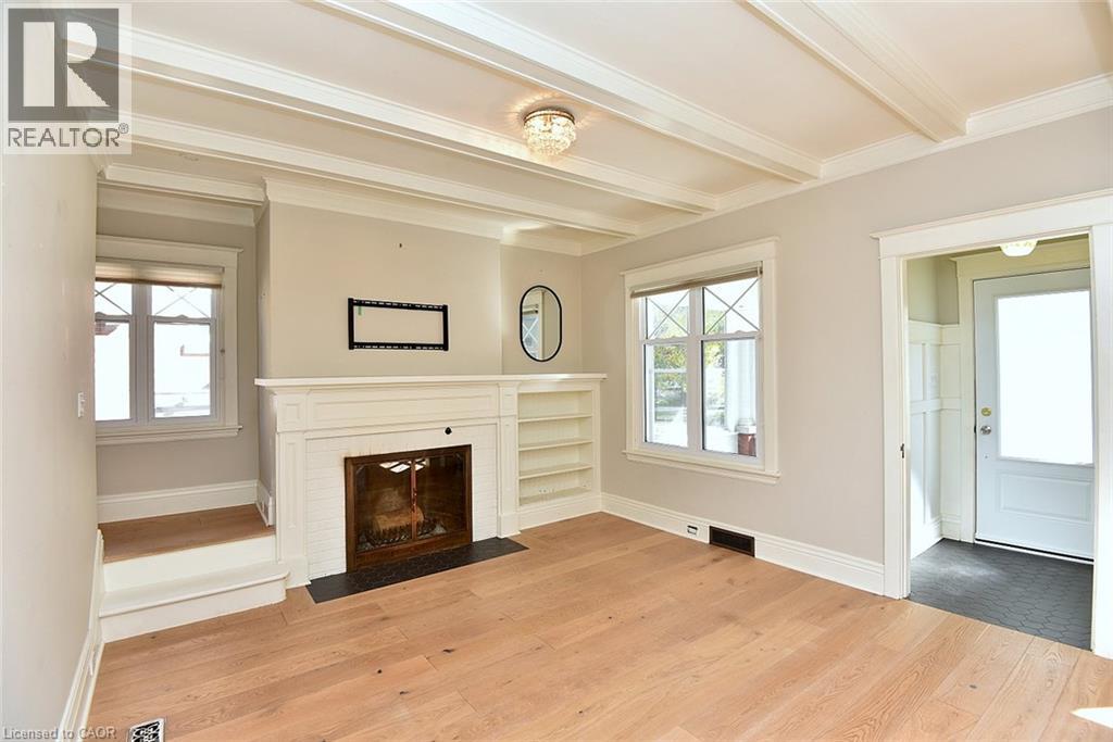 6 Nelles Boulevard — photo 7