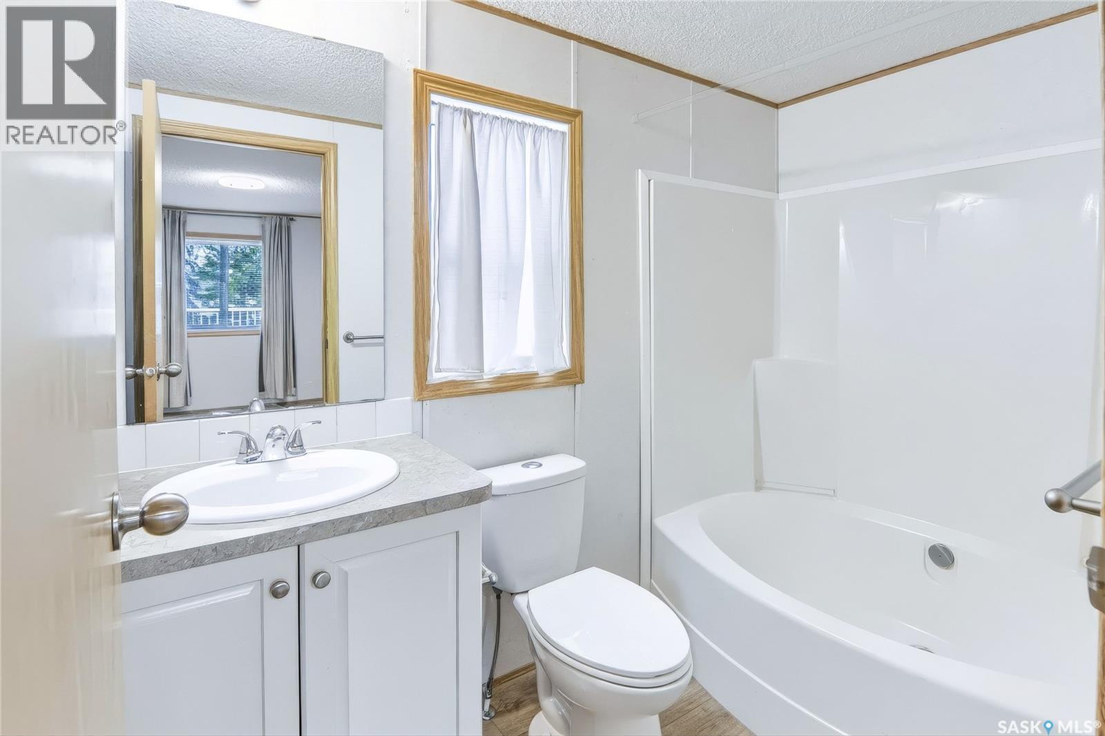 119 Railway AVENUE - 23