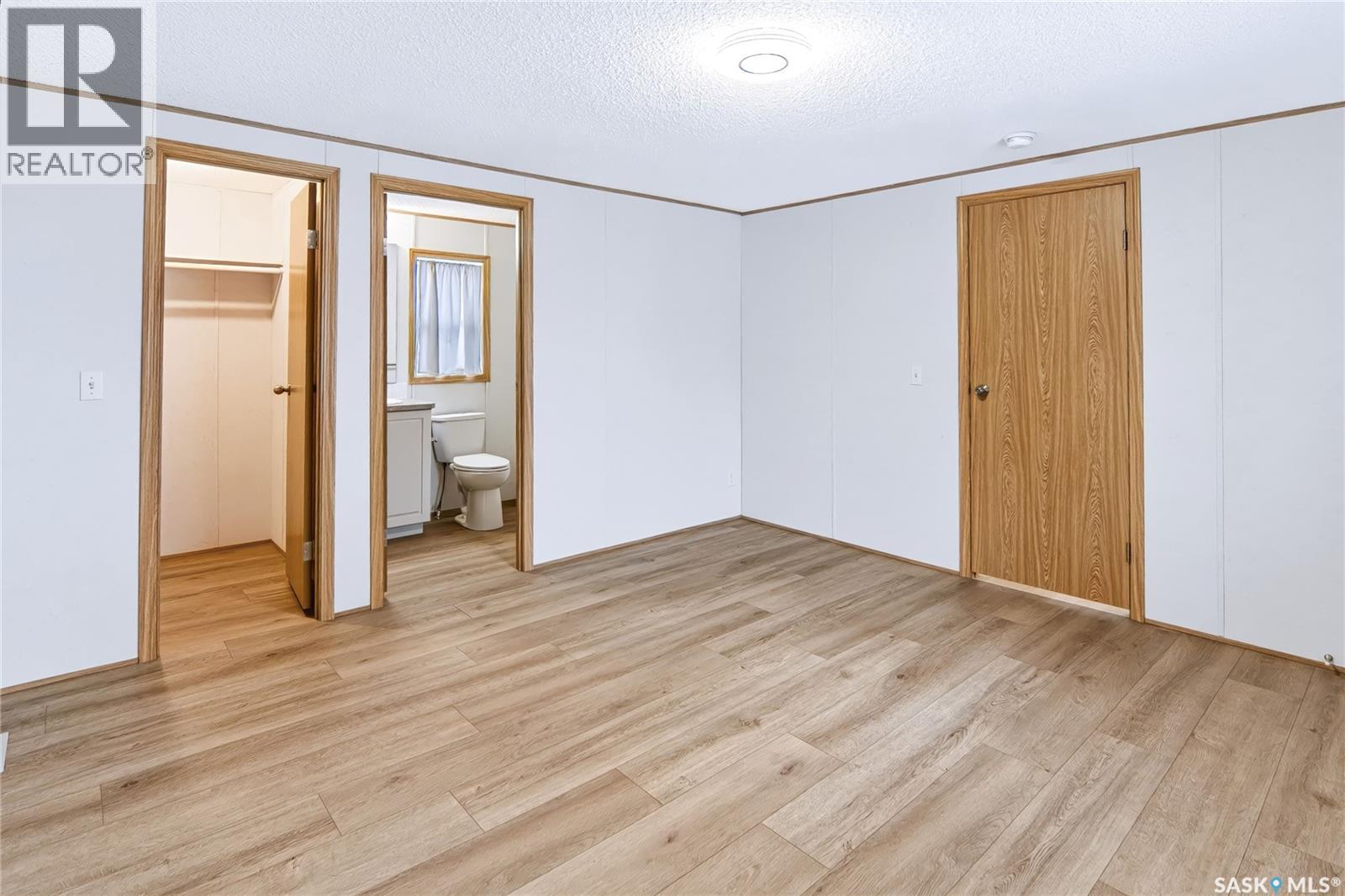 119 Railway AVENUE, Kinistino — photo 21