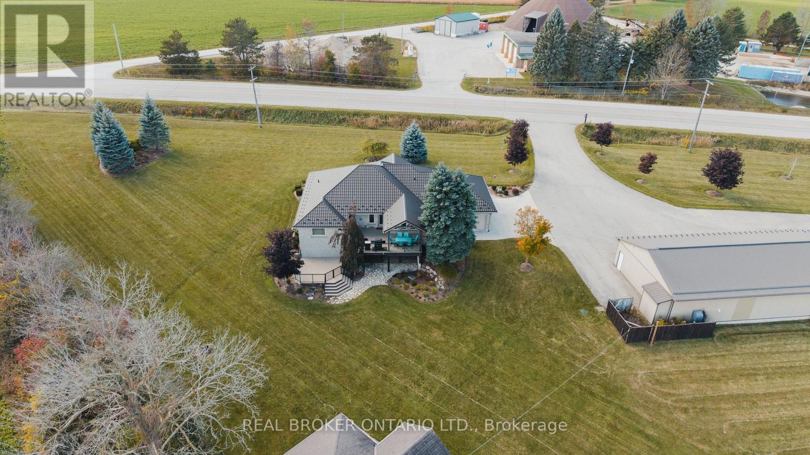 9161 Wellington Road 5 — photo 42