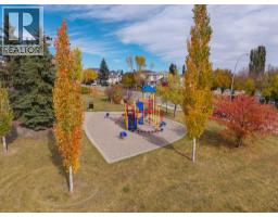 172 Harvest Gold Heights NE - photo 2