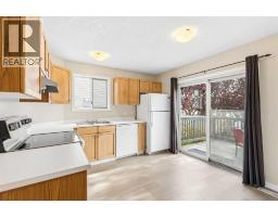 172 Harvest Gold Heights NE - photo 10