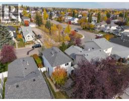 172 Harvest Gold Heights NE - photo 42