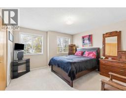172 Harvest Gold Heights NE - photo 18