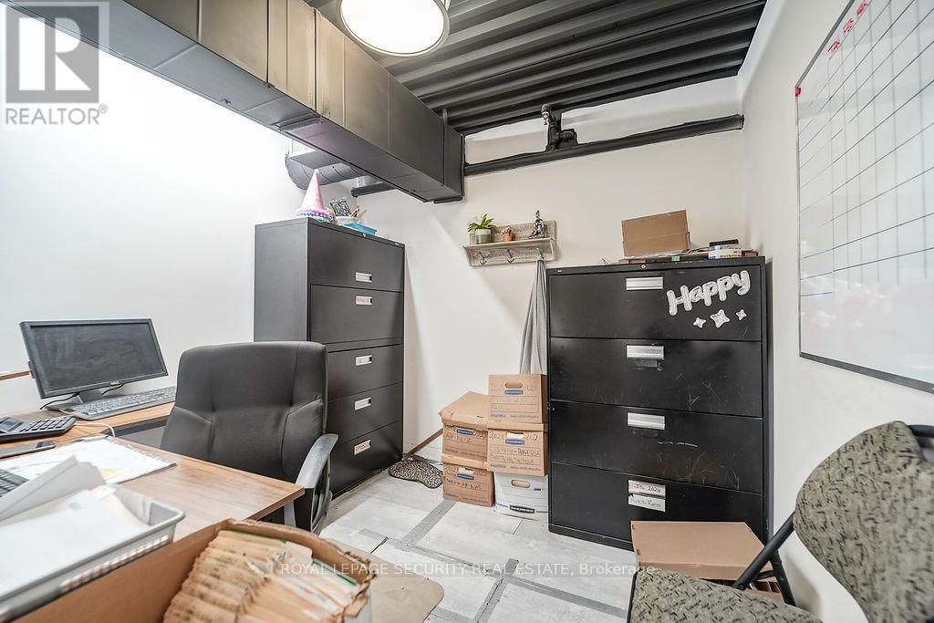 17817 Leslie Street — photo 17