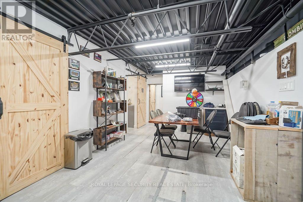17817 Leslie Street — photo 14